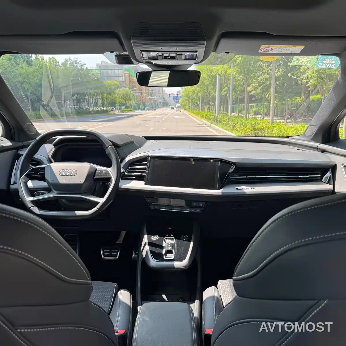 Audi Q5 e-tron 2022 40 e-tron Starlight Mech Suit — фото 14