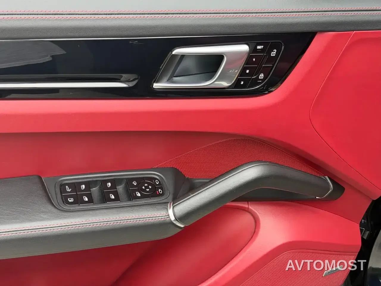 Porsche Cayenne New Energy 2021 Cayenne E-Hybrid 2.0T — фото 10