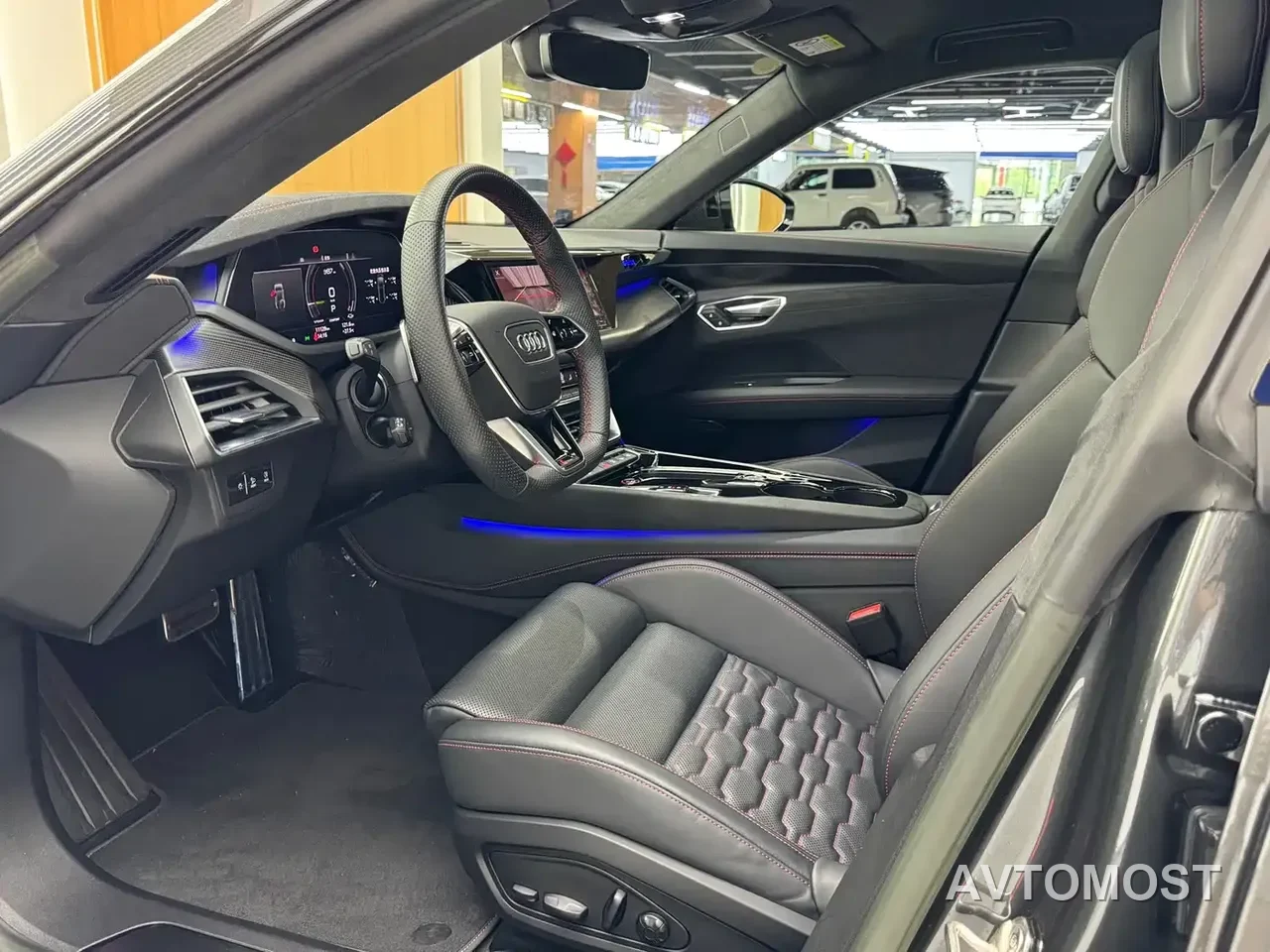 Audi RS e-tron GT 2023 Base Model — фото 9