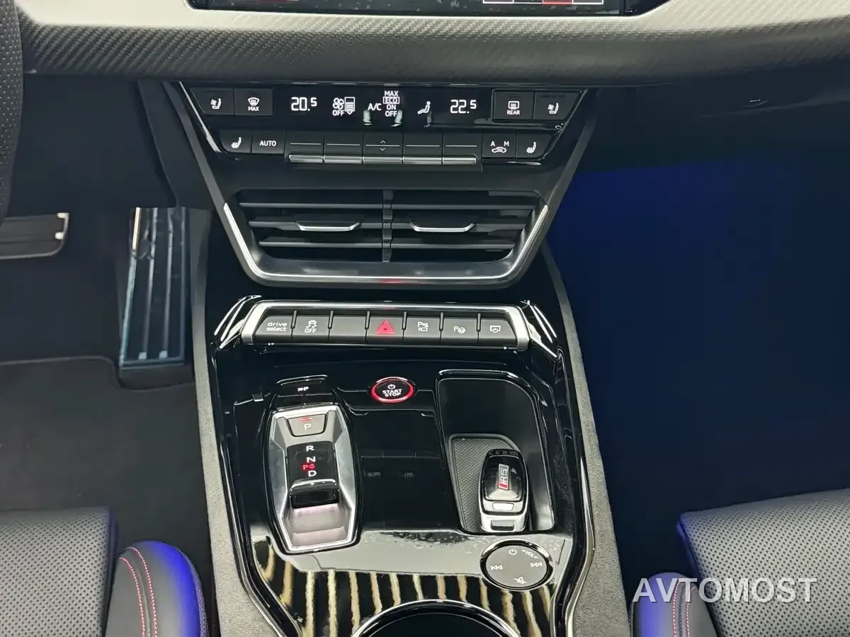 Audi RS e-tron GT 2023 Base Model — фото 14