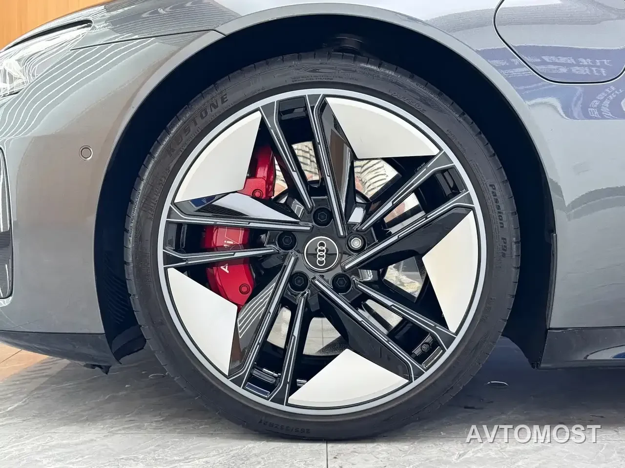 Audi RS e-tron GT 2023 Base Model — фото 20