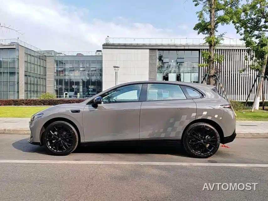 Leapmotor Lafa 5 2026 515 Standard Model — фото 2