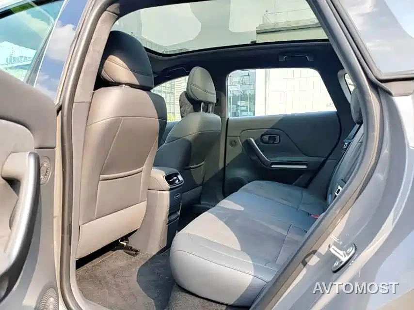 Leapmotor Lafa 5 2026 515 Standard Model — фото 6