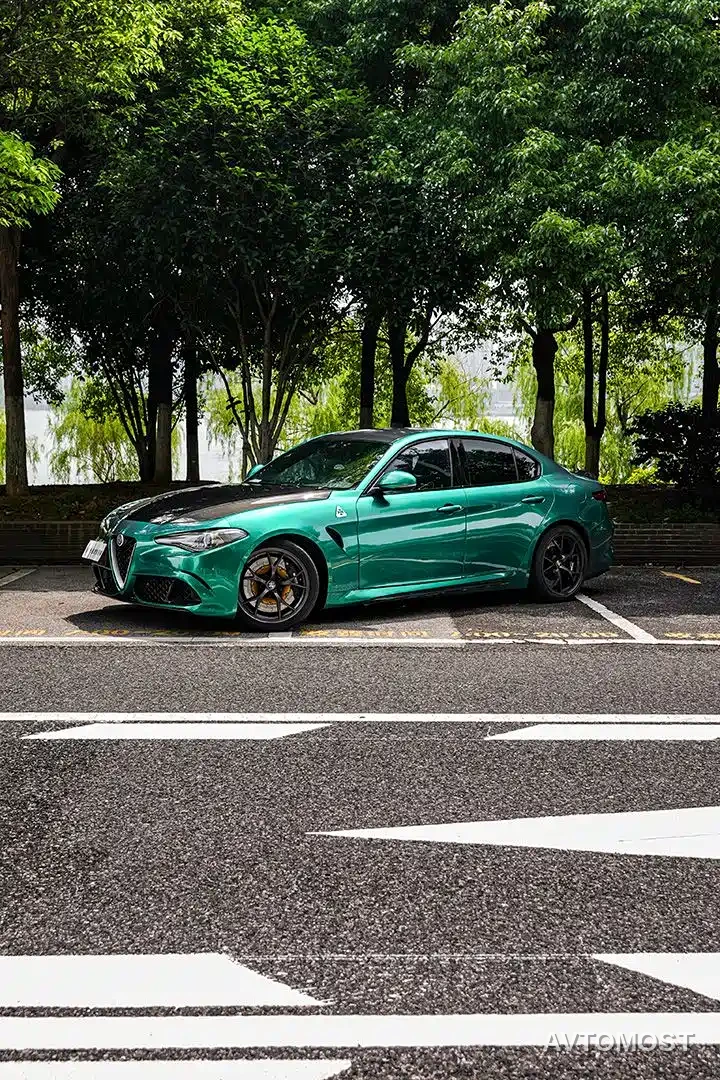 Alfa Romeo Giulia 2020 2.9T 510HP Quadrifoglio Edition — фото 1