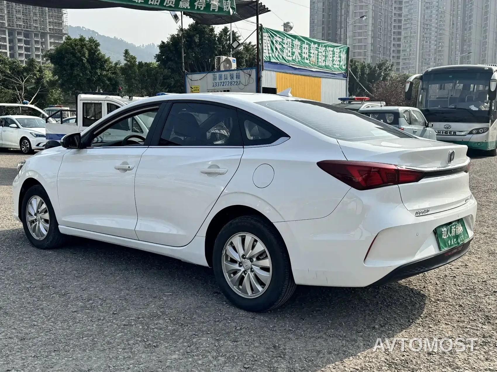 Changan Eado New Energy 2022 EV460 Smart Ride-Hailing Edition (LFP) — фото 4