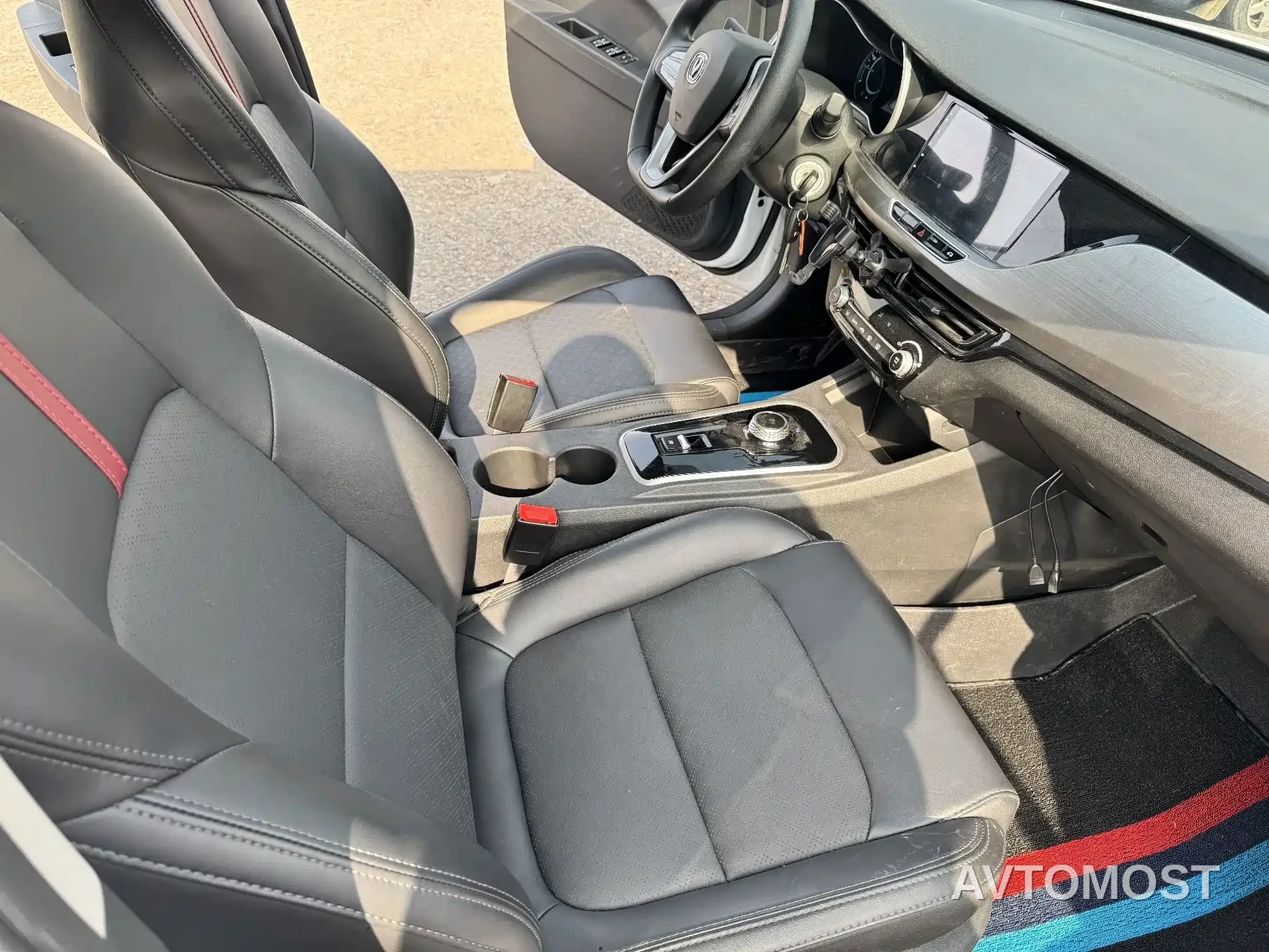 Changan Eado New Energy 2022 EV460 Smart Ride-Hailing Edition (LFP) — фото 12