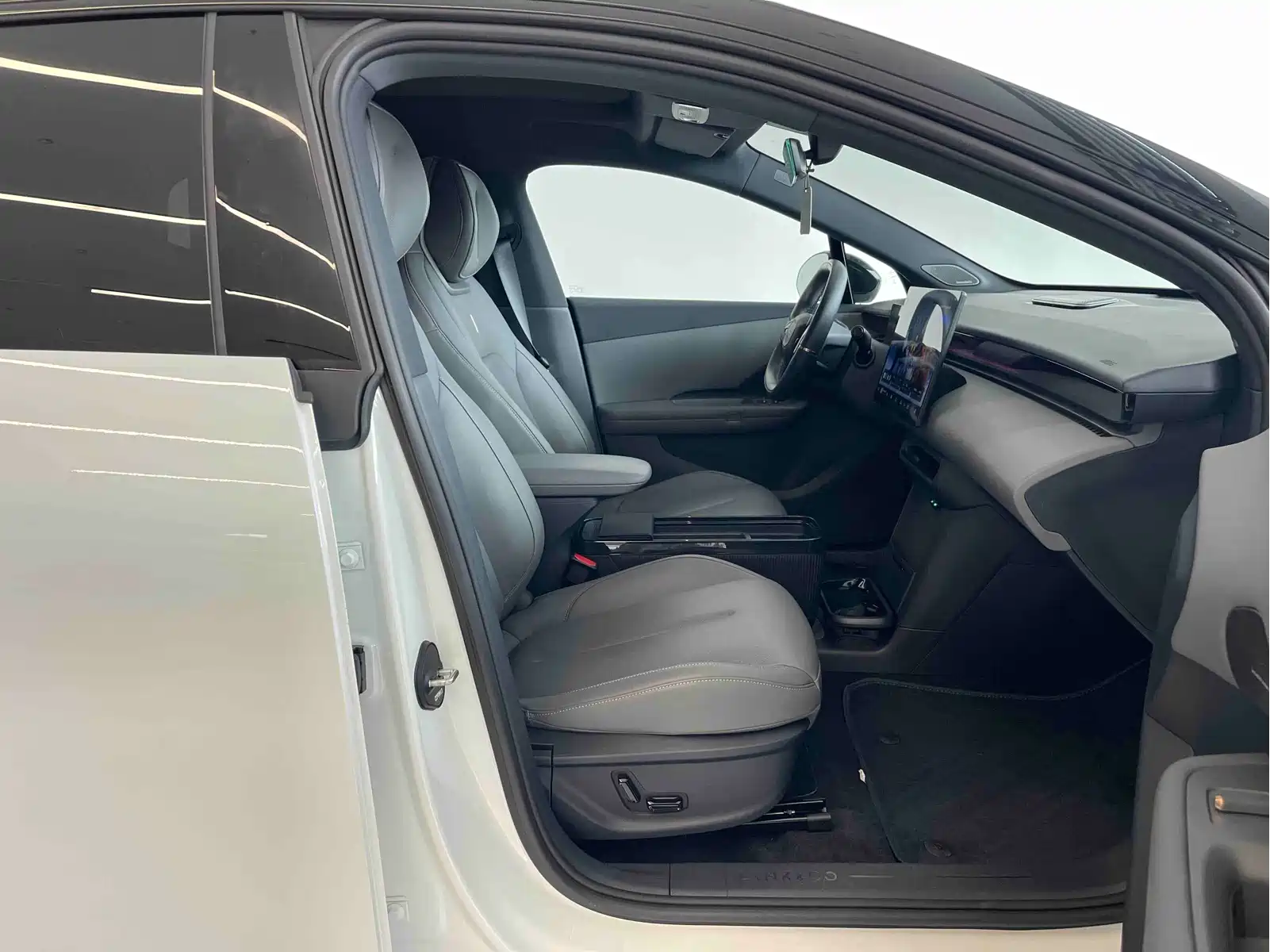 Lynk & Co Z20 2025 530km RWD Pro — фото 10