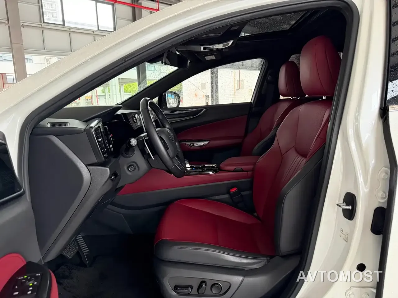 Lexus NX New Energy 2022 400h+ Joy Edition — фото 2