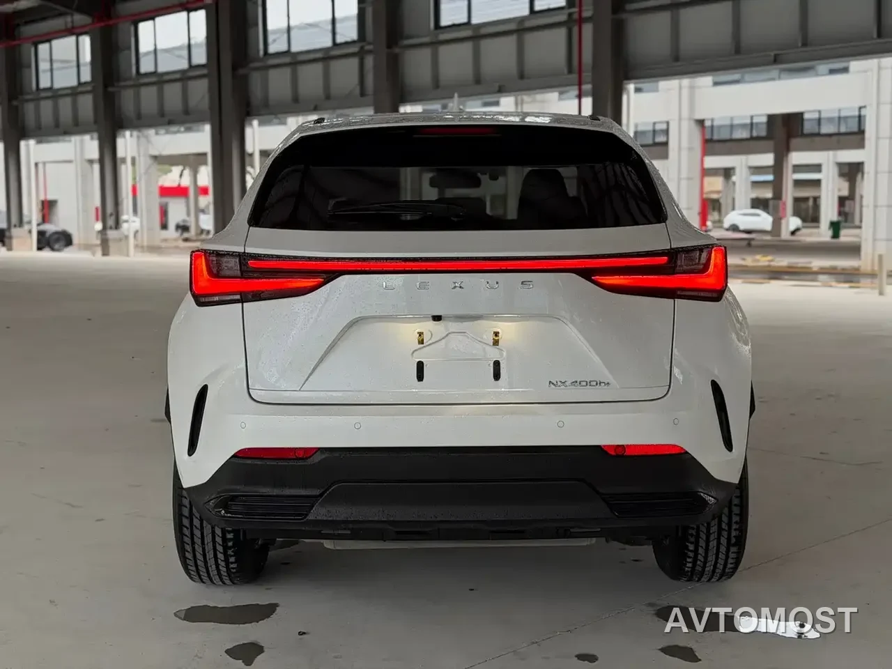 Lexus NX New Energy 2022 400h+ Joy Edition — фото 8
