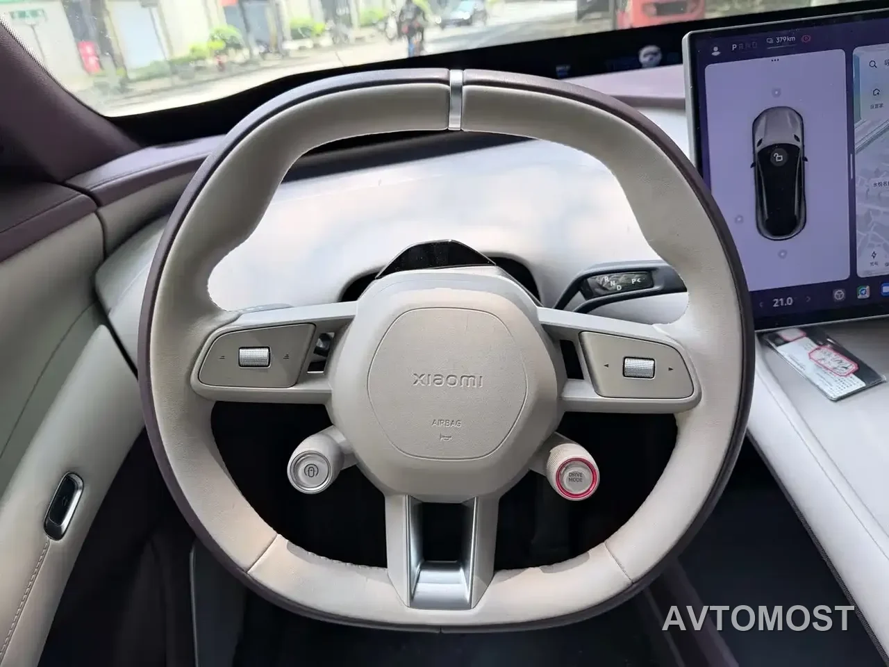 Xiaomi YU7 2025 Extended Range RWD Edition — фото 8