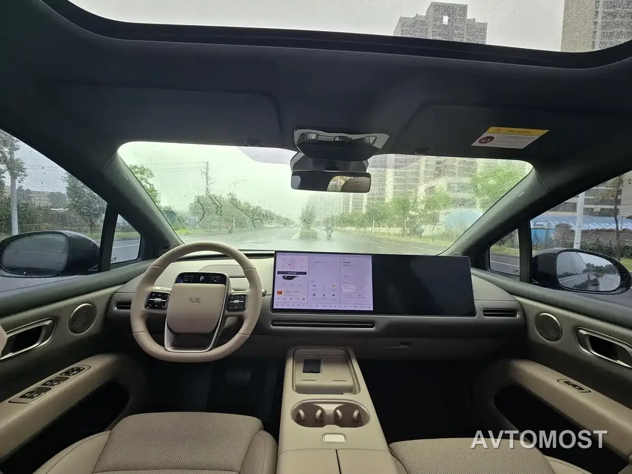 Li Auto i6 2025 4WD Base Model — фото 2