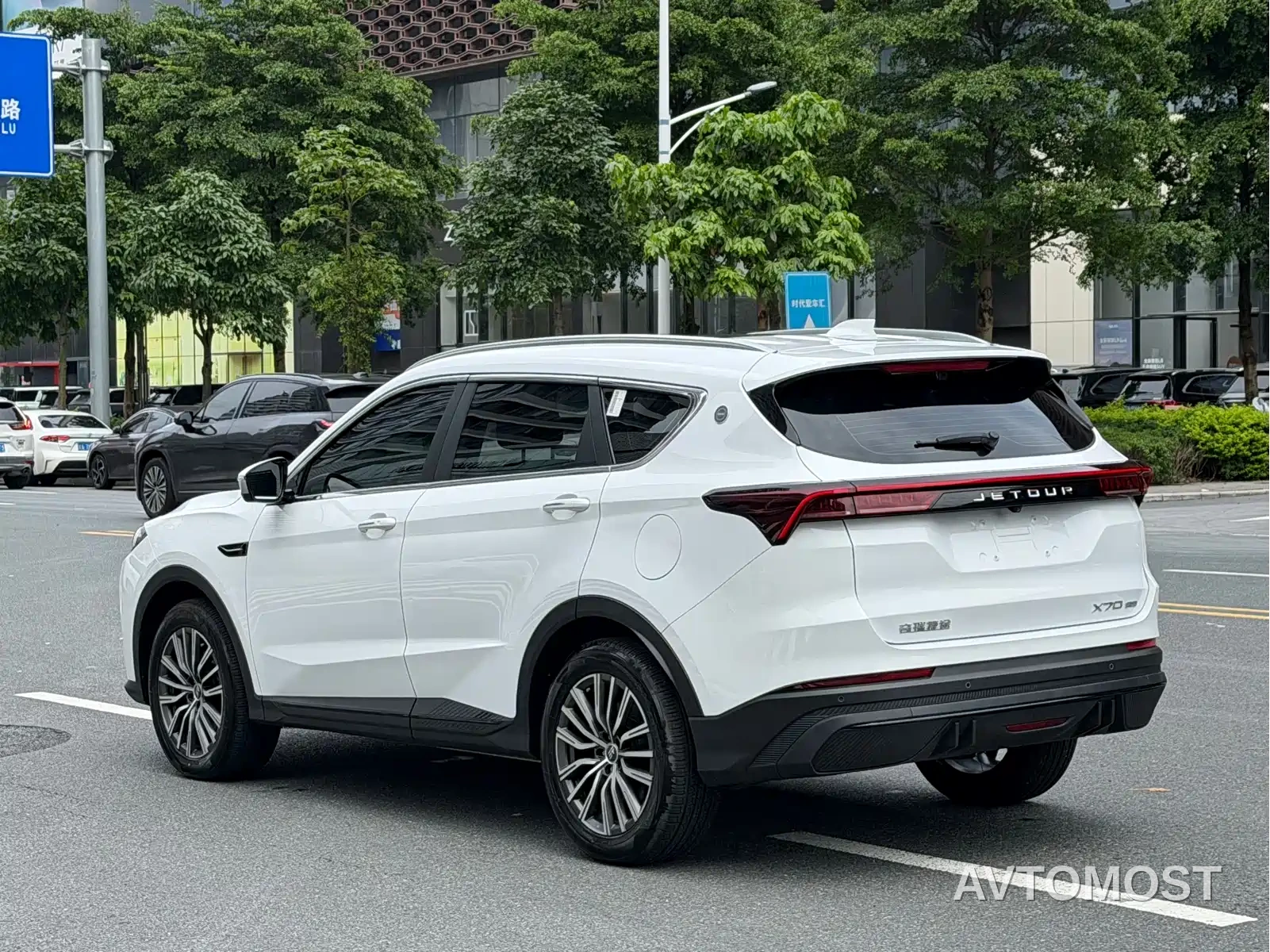 Jetour X70 C-DM 2024 Voyage Edition PRO 5-seater — фото 4