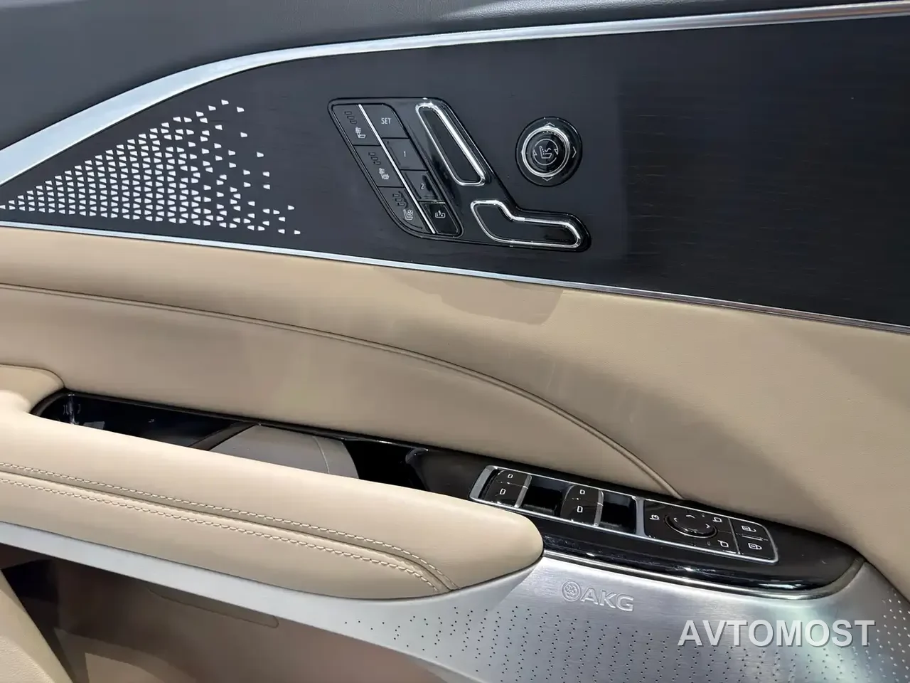 Cadillac IQ Rui Ge 2022 Rear-Wheel Drive Long Range Premium Edition — фото 5