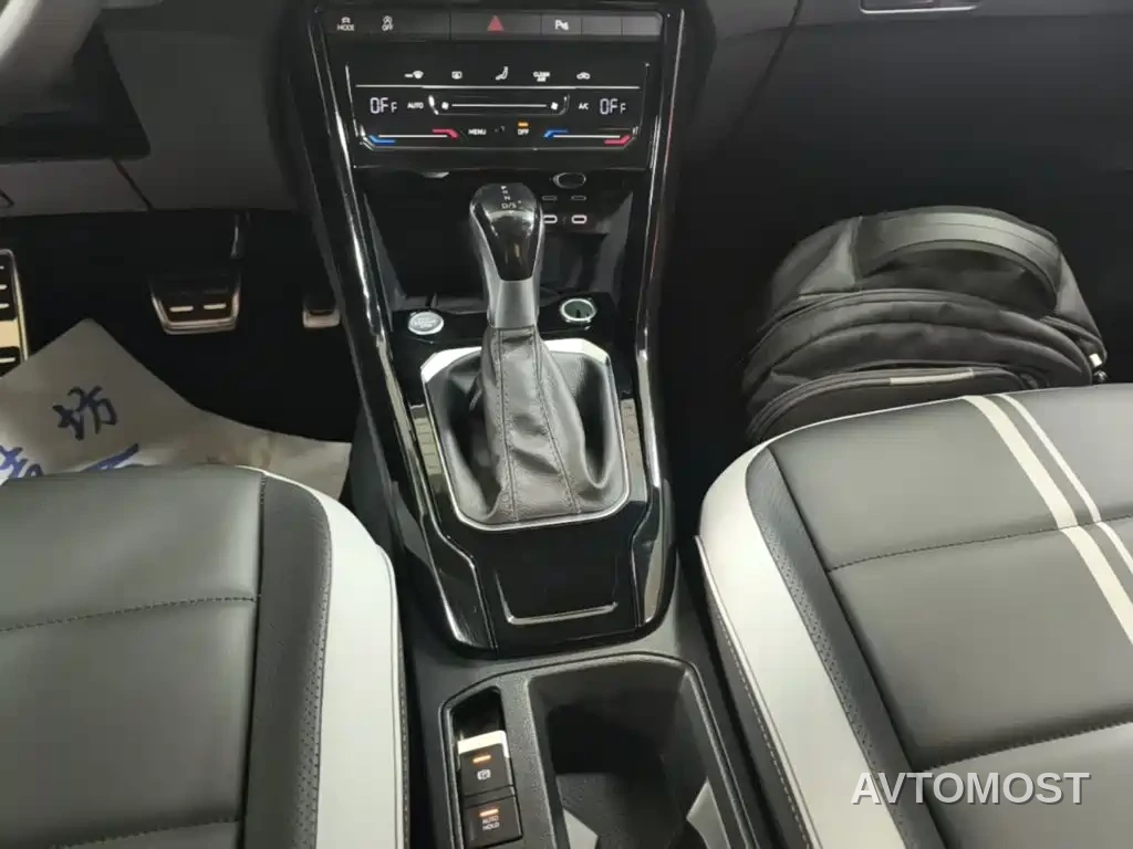 Volkswagen T-ROC 2024 300TSI DSG 2WD Morning Light Edition — фото 14