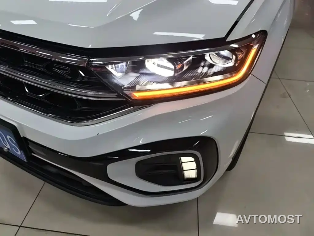Volkswagen T-ROC 2024 300TSI DSG 2WD Morning Light Edition — фото 24