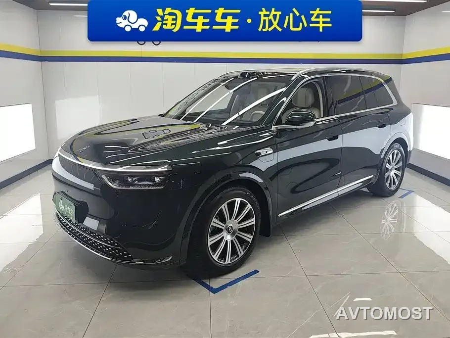 AITO M8 2025 Extended Range Max 37kWh 5-Seater — фото 1