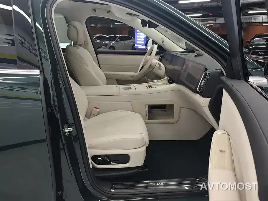 AITO M8 2025 Extended Range Max 37kWh 5-Seater — фото 7