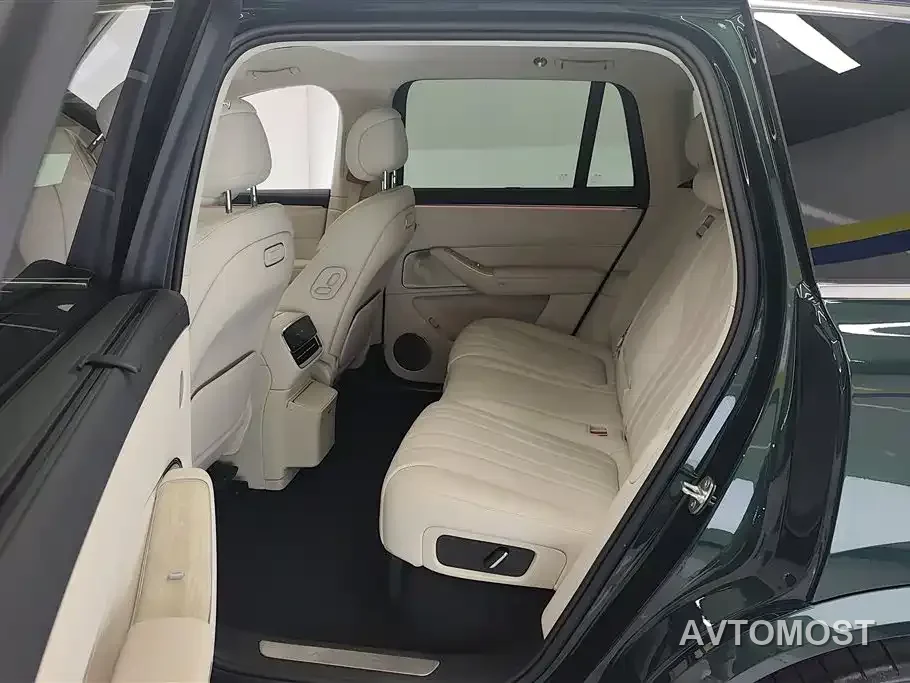 AITO M8 2025 Extended Range Max 37kWh 5-Seater — фото 9