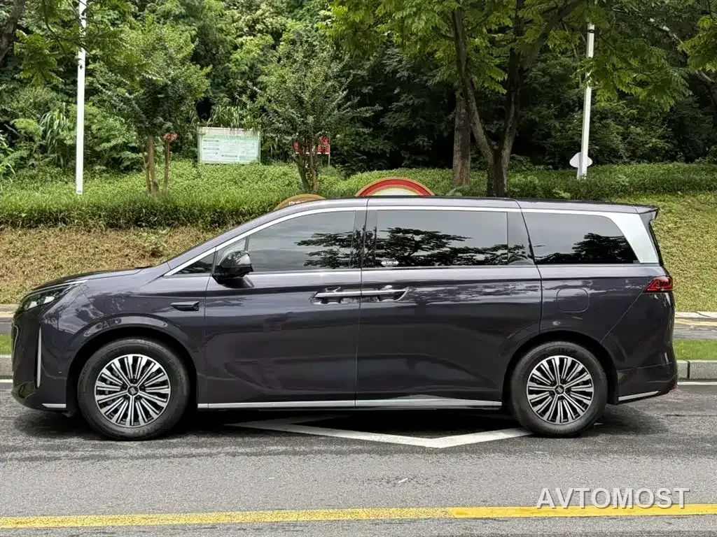 BYD Xia 2025 DM-i 1.5T 100km Surpass Edition — фото 4