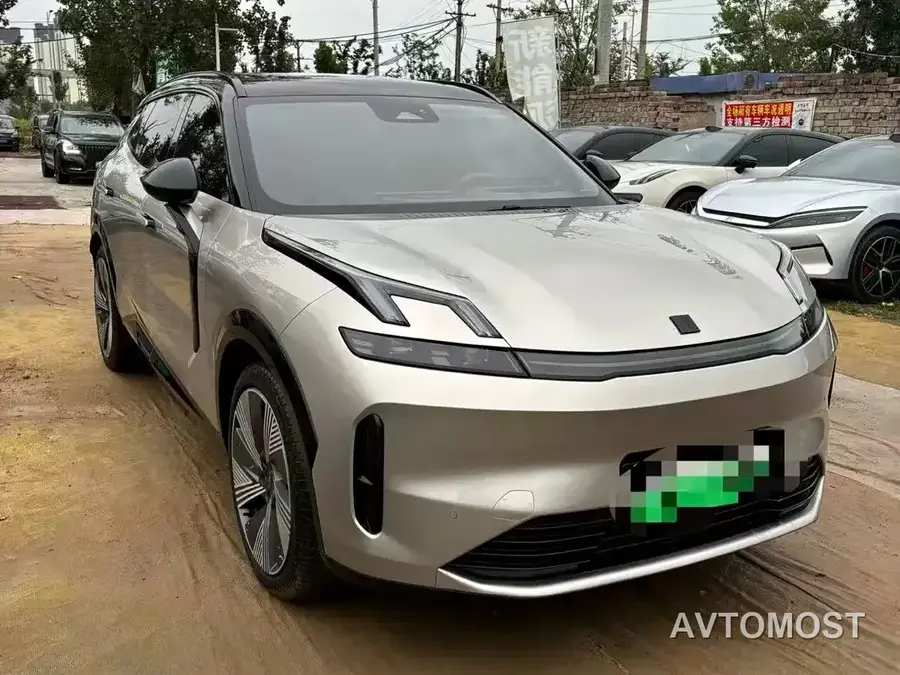Lynk & Co 08 EM-P 2025 Model 120km Long Range Plus