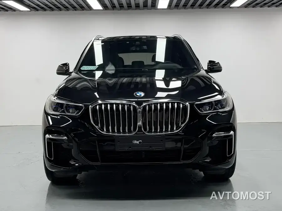 BMW X5 2022 Model xDrive 40Li M Sport Package