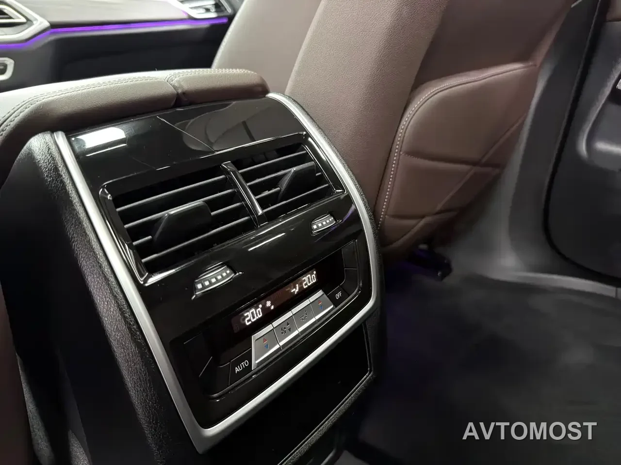 BMW X5 2022 Model xDrive 40Li M Sport Package — фото 15