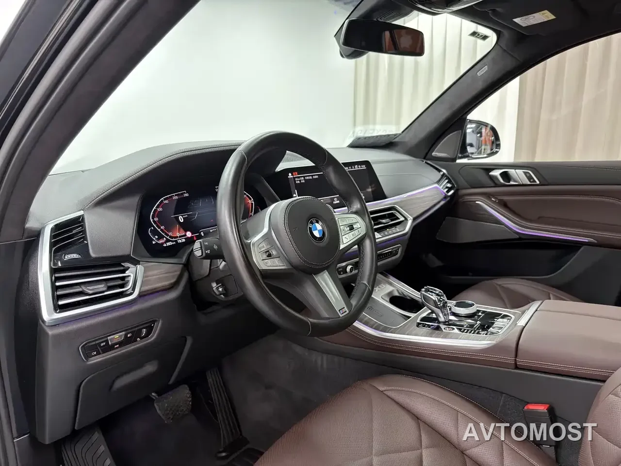 BMW X5 2022 Model xDrive 40Li M Sport Package — фото 21