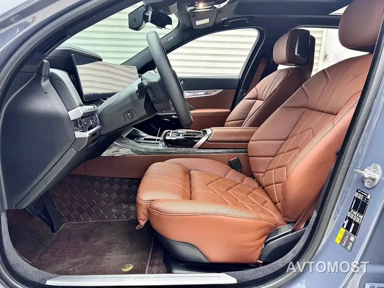 BMW i7 2023 eDrive50L Premium Luxury Package — фото 9