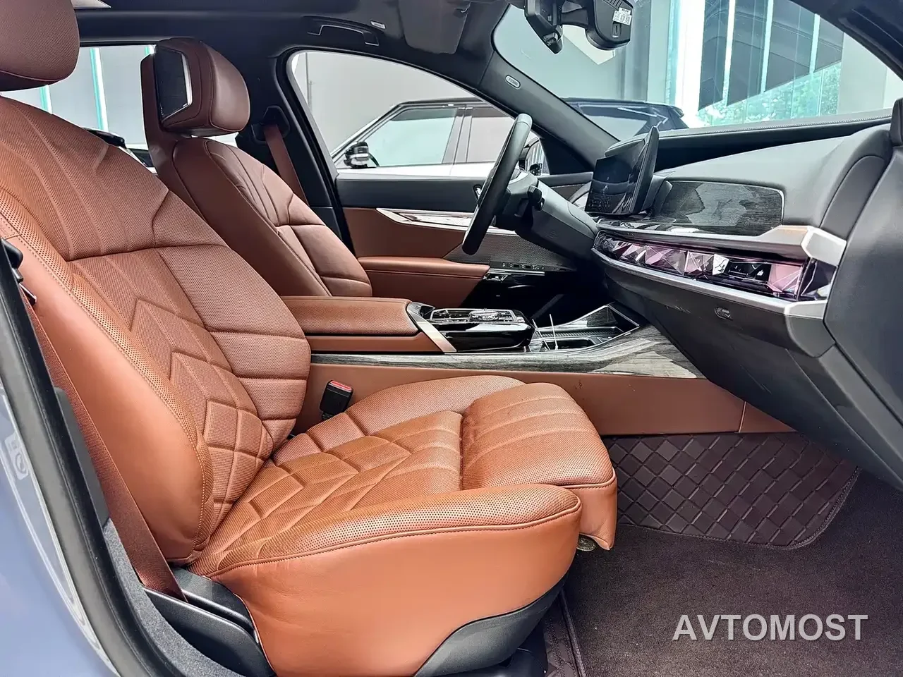 BMW i7 2023 eDrive50L Premium Luxury Package — фото 11