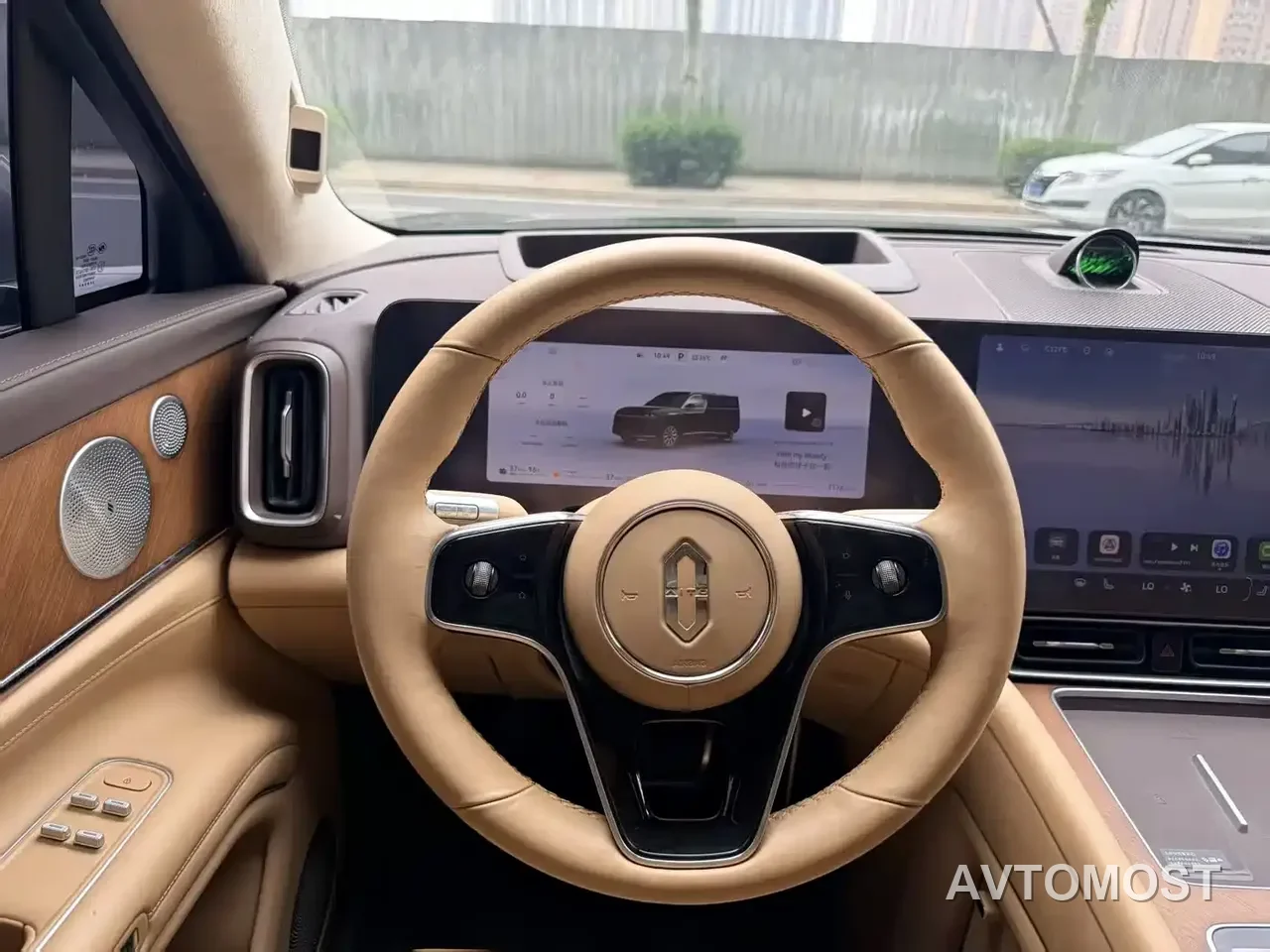 AITO M9 2024 Range Extender Max Edition 42kWh 6-seater — фото 10