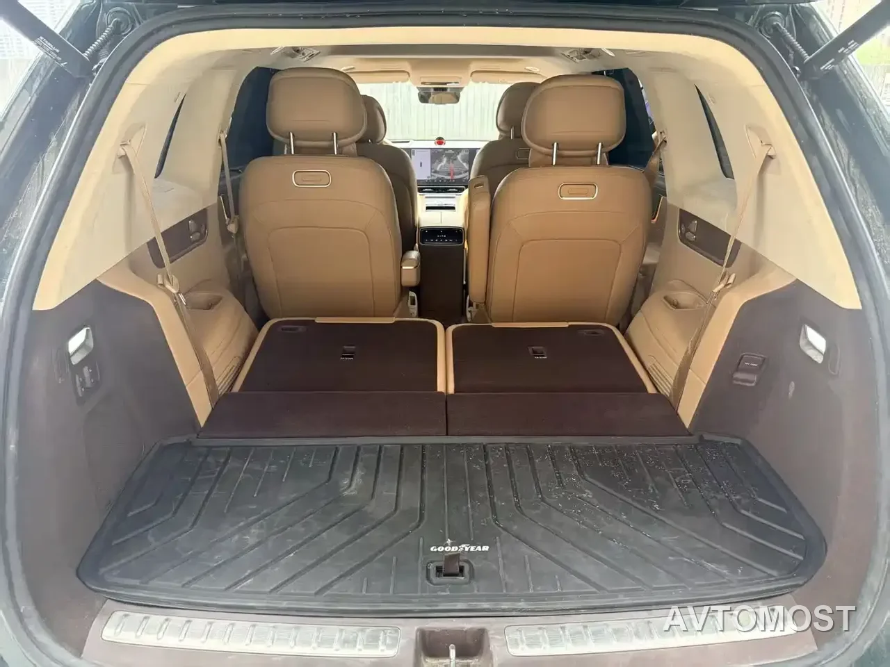 AITO M9 2024 Range Extender Max Edition 42kWh 6-seater — фото 14