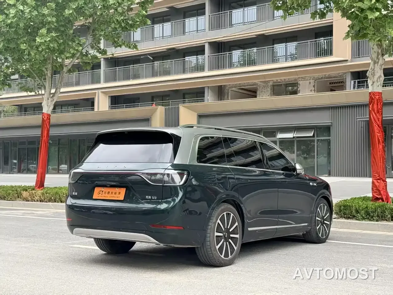 AITO M9 2024 Range Extender Max Edition 42kWh 6-seater — фото 4