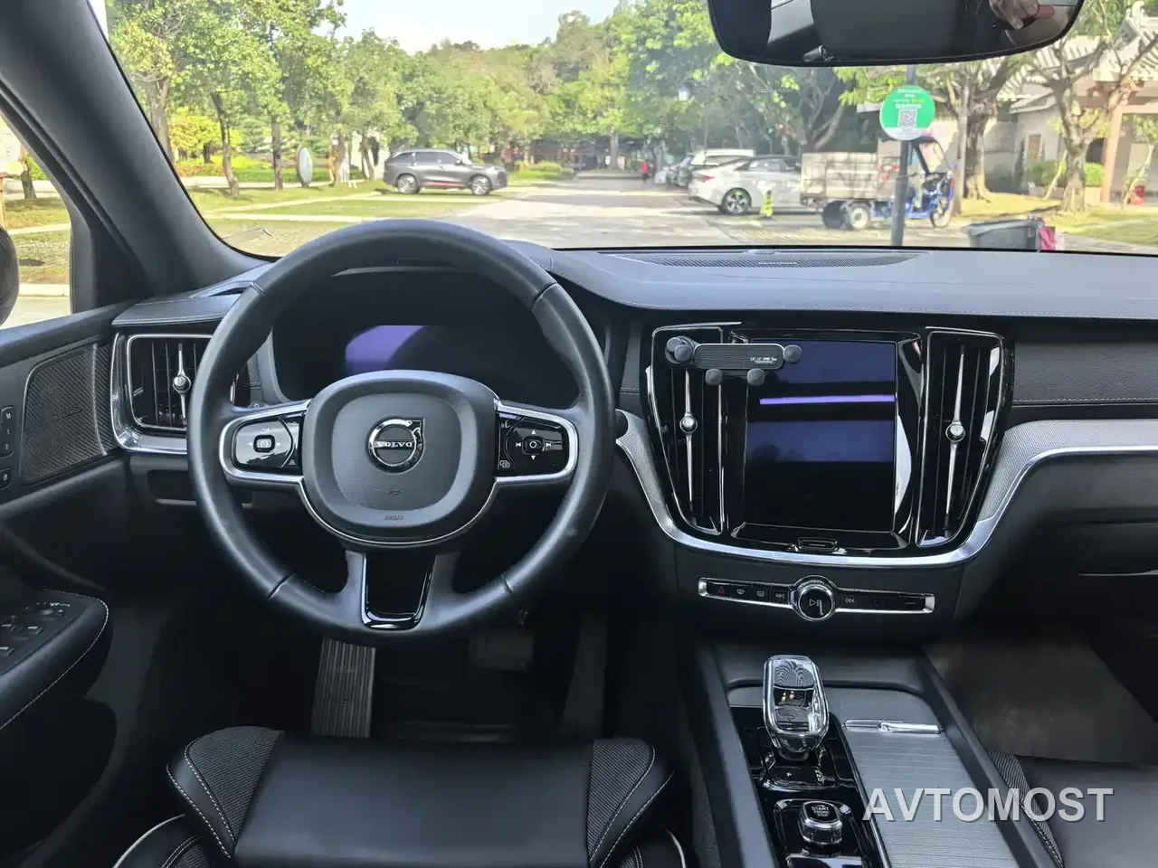Volvo S60 2025 B5 Elegance Sport Edition — фото 9