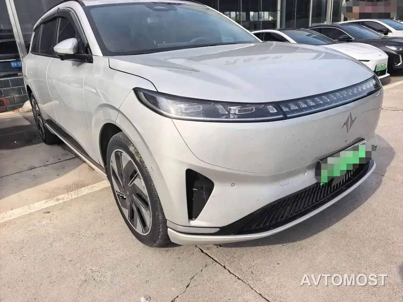 Dongfeng Yipai eπ008 2025 636Max Pure Electric 5-Seater — фото 2