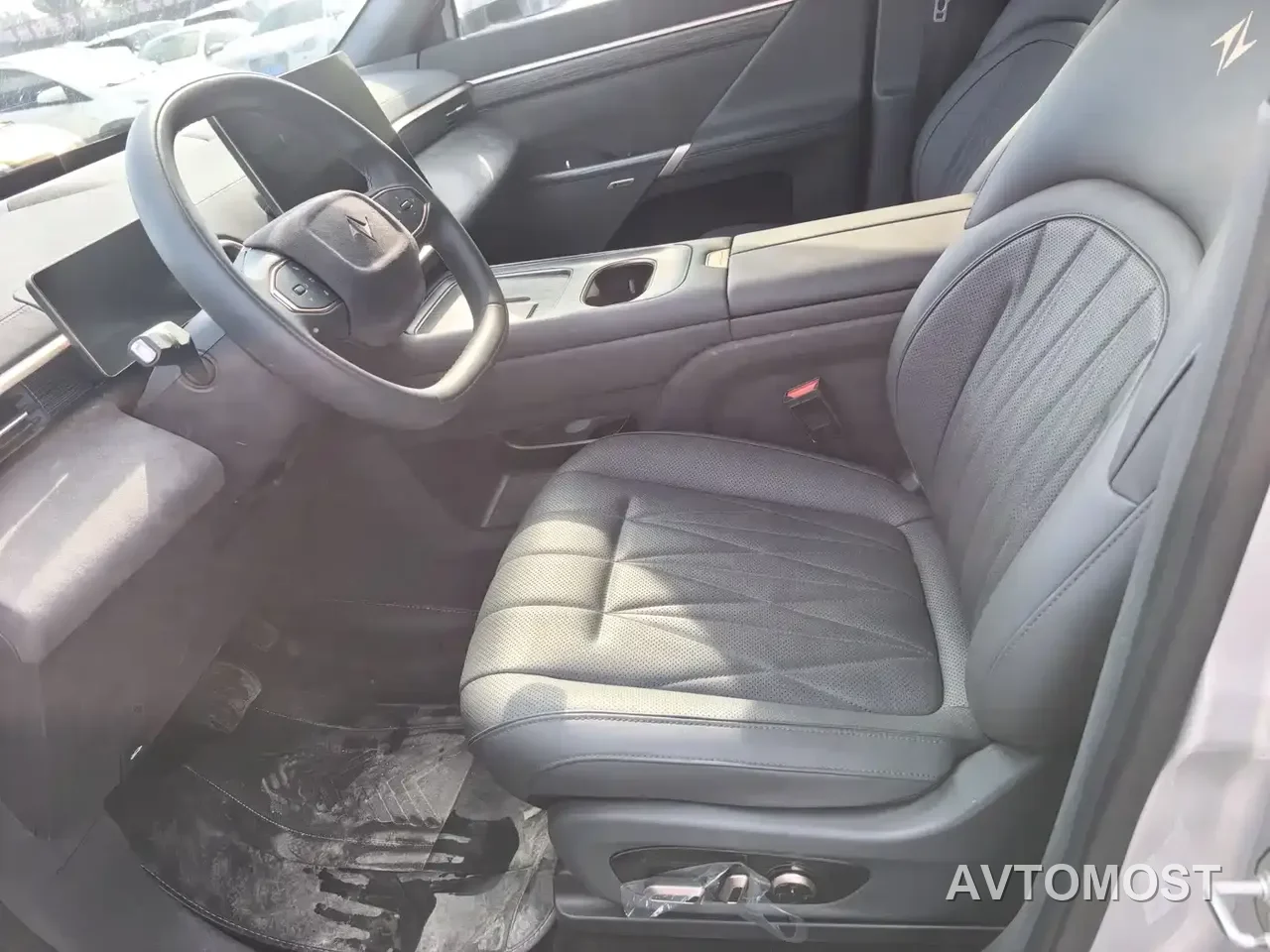 Dongfeng Yipai eπ008 2025 636Max Pure Electric 5-Seater — фото 3