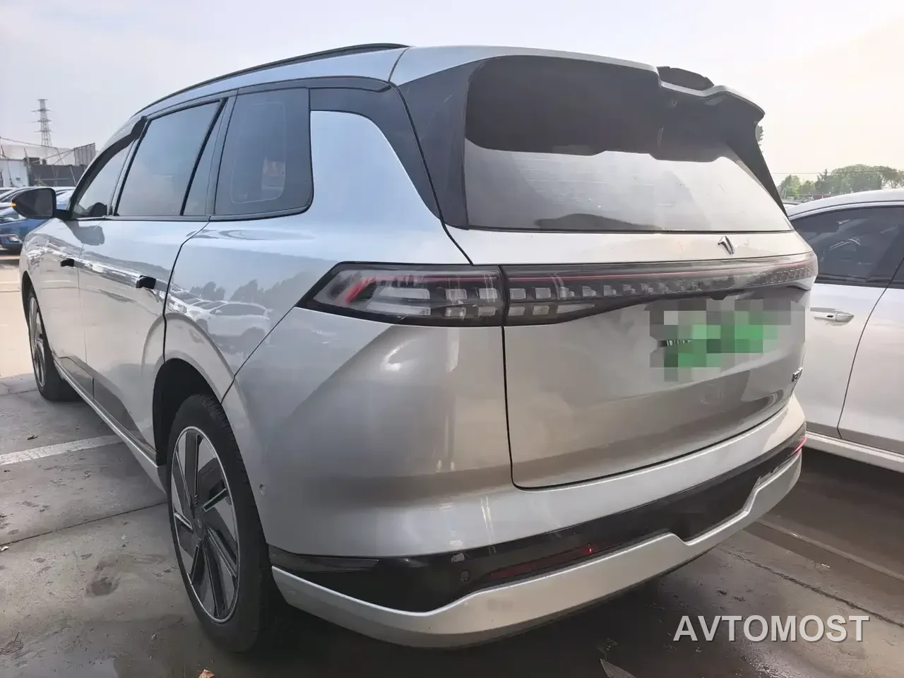 Dongfeng Yipai eπ008 2025 636Max Pure Electric 5-Seater — фото 8
