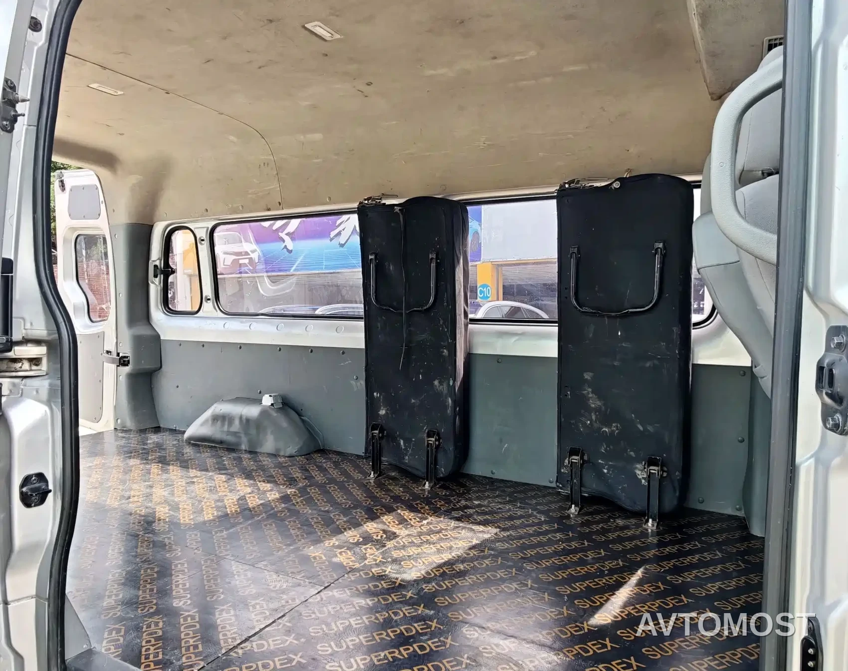 Foton Tuyano 2021 2.0T Manual Tongtu Extended Wheelbase Medium Roof 9-Seater 4F20TC3 — фото 18