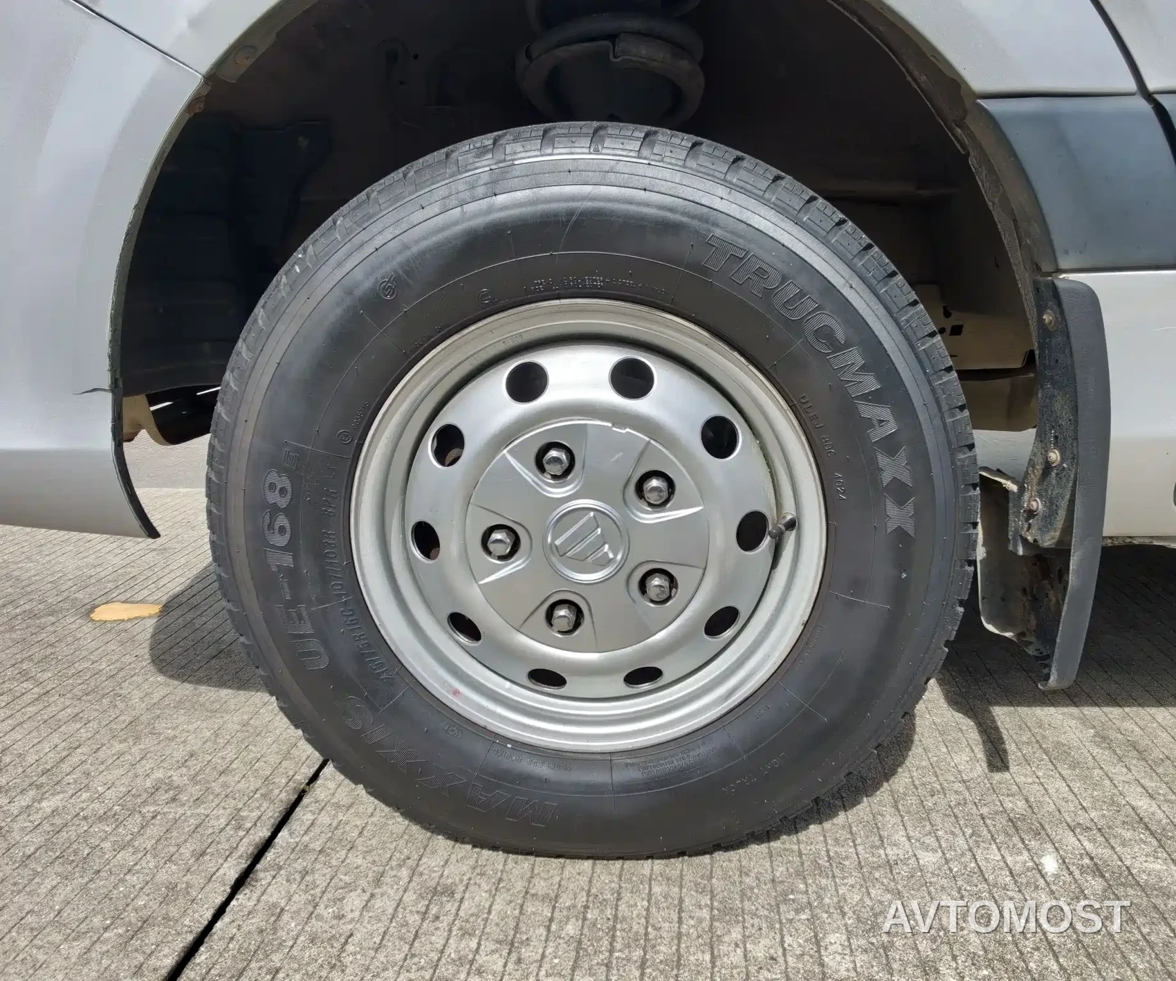 Foton Tuyano 2021 2.0T Manual Tongtu Extended Wheelbase Medium Roof 9-Seater 4F20TC3 — фото 20