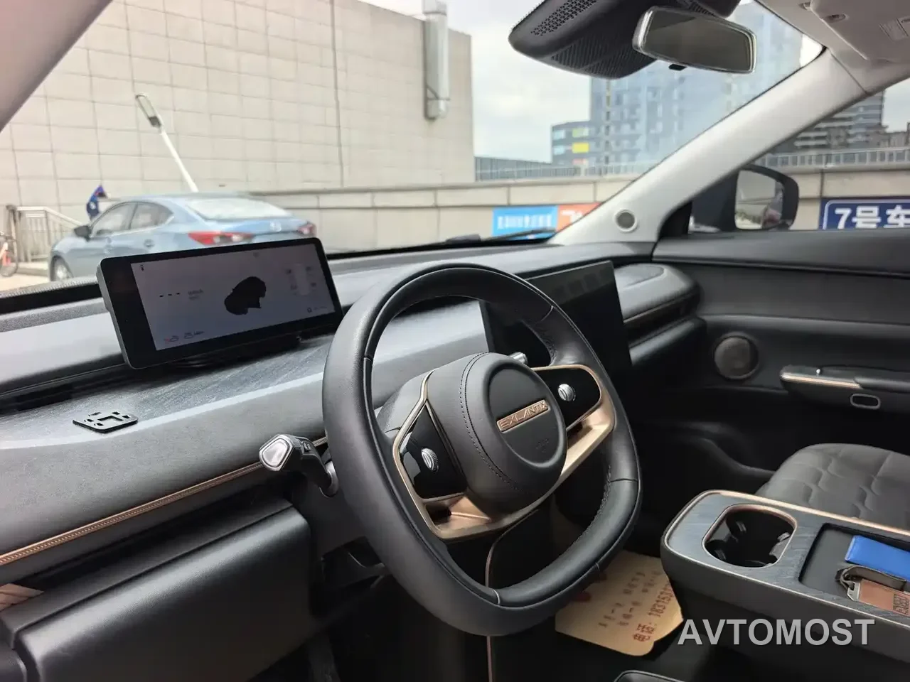 Exeed Exlantix ET 2024 Model Extended Range 200 Pro+ — фото 10