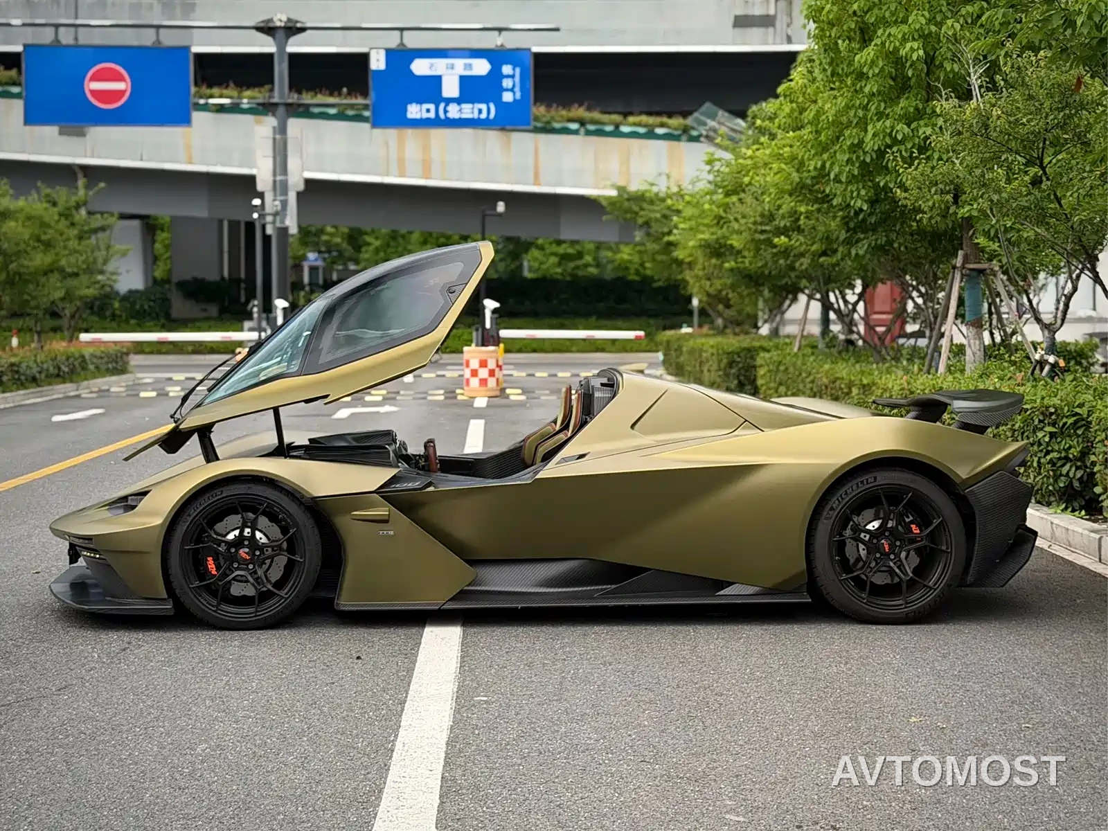 KTM X-BOW 2025 GT-XR — фото 4