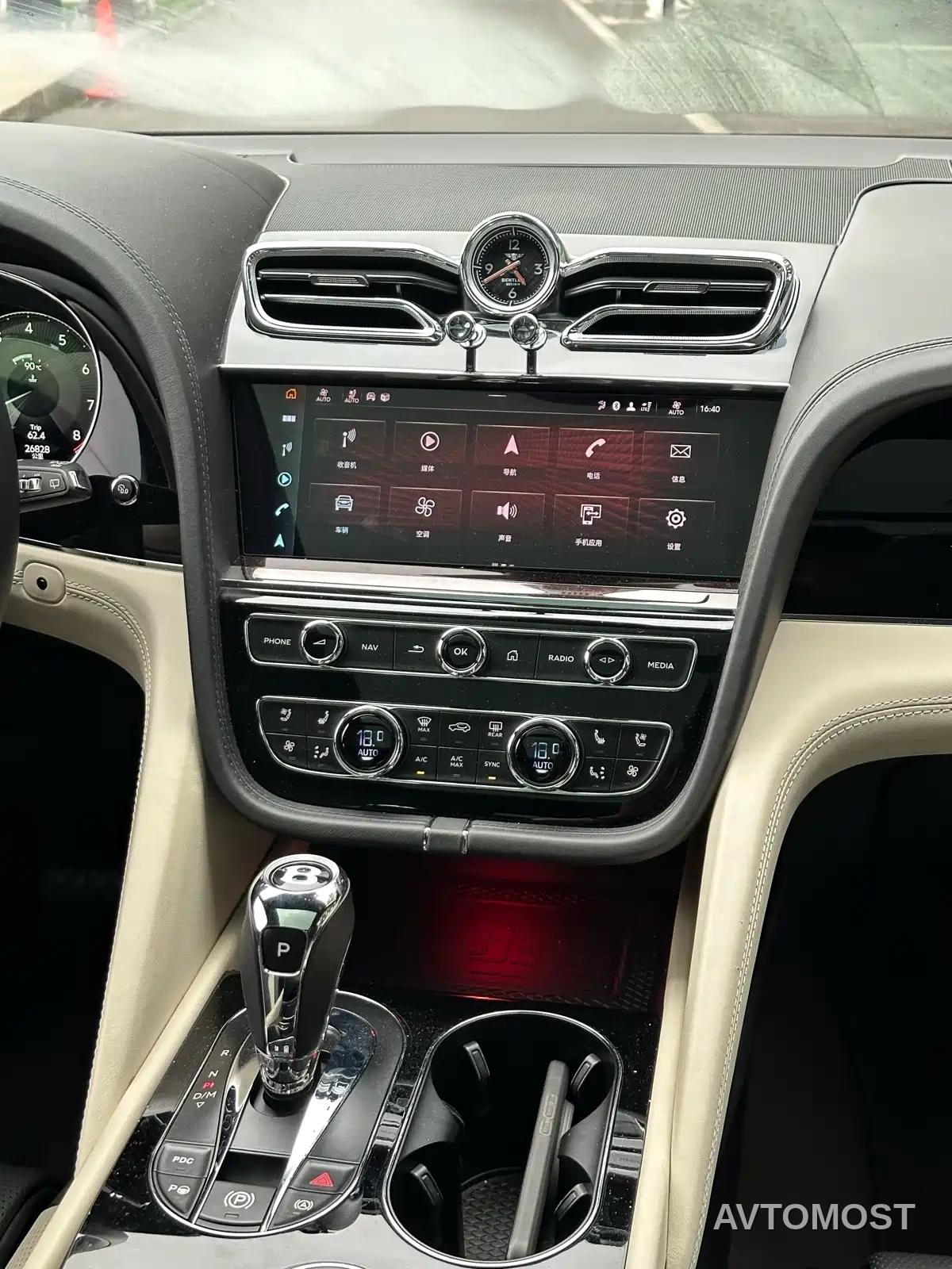 Bentley Bentayga 2022 4.0T V8 S — фото 19