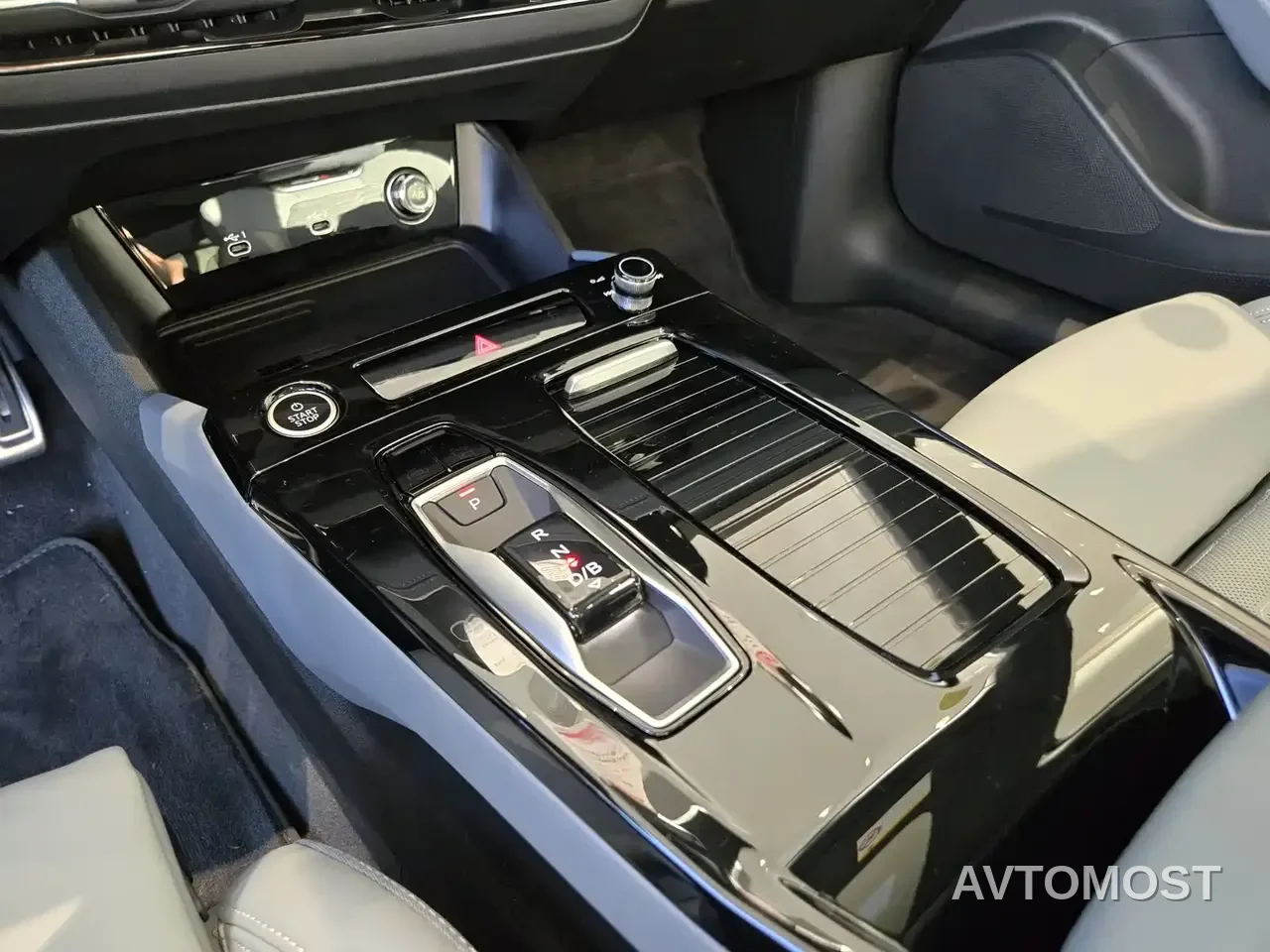 Audi A6L e-tron 2026 Model Pioneer Edition — фото 9