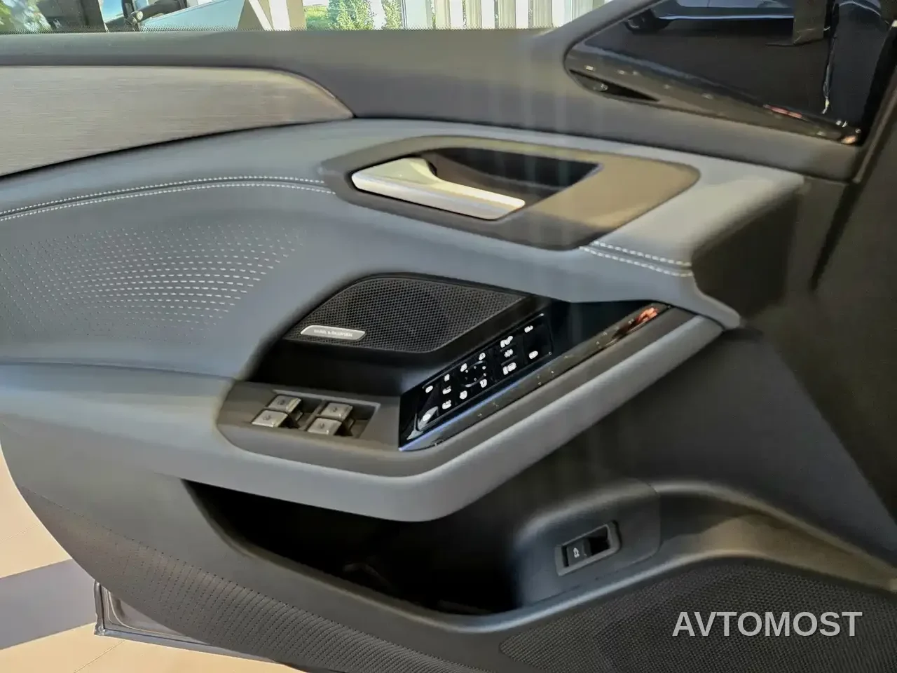 Audi A6L e-tron 2026 Model Pioneer Edition — фото 16