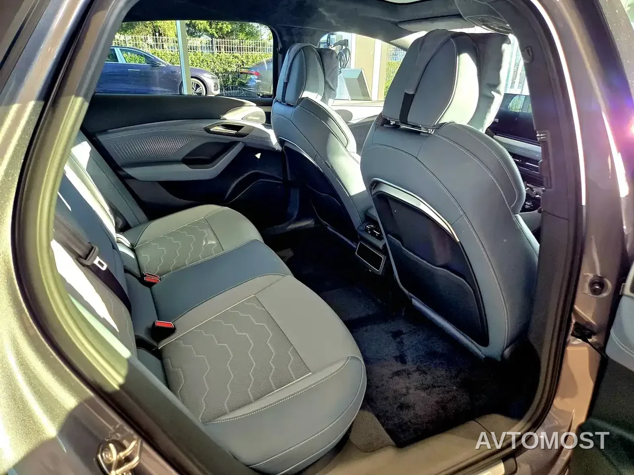 Audi A6L e-tron 2026 Model Pioneer Edition — фото 17