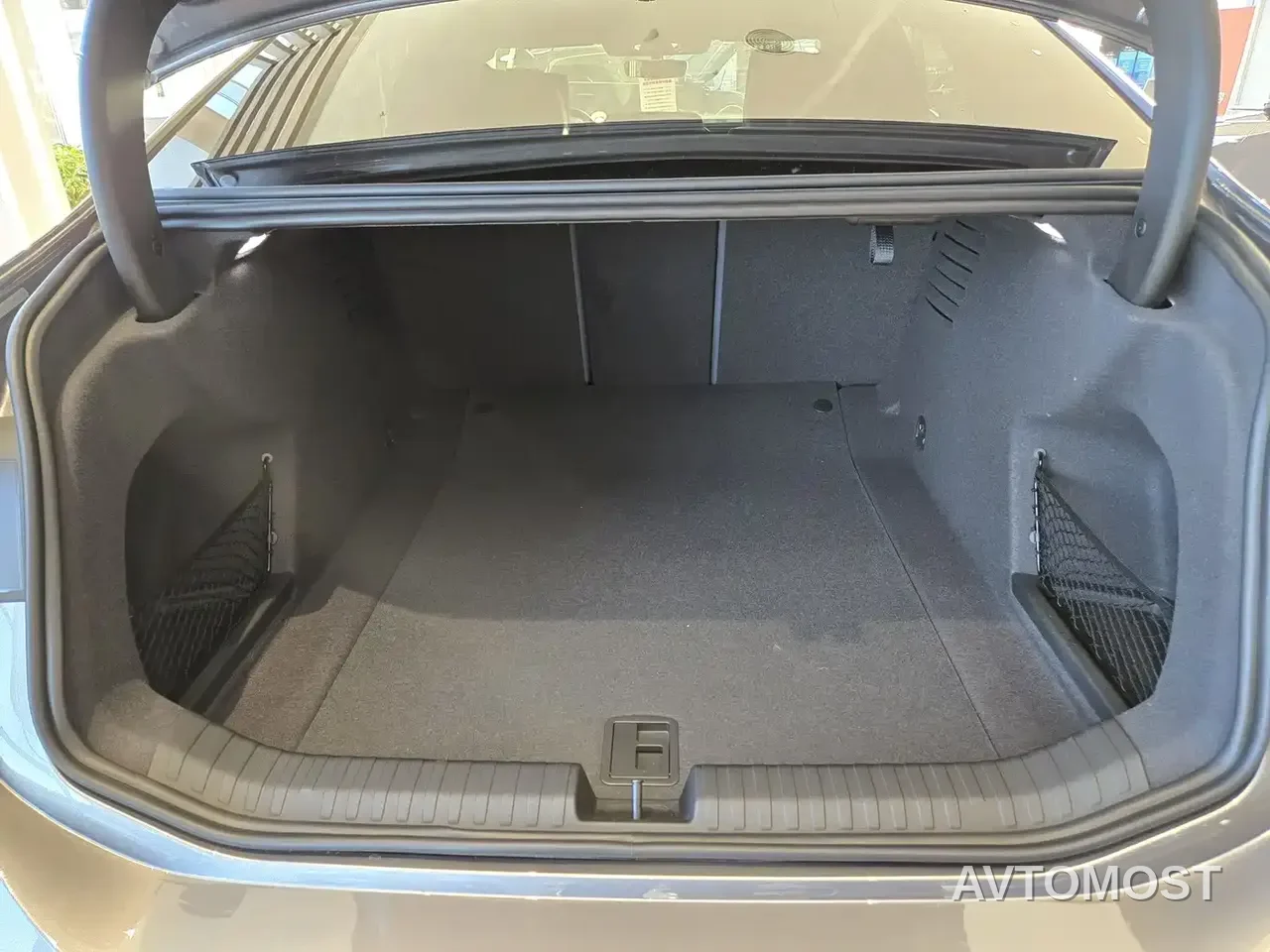 Audi A6L e-tron 2026 Model Pioneer Edition — фото 18