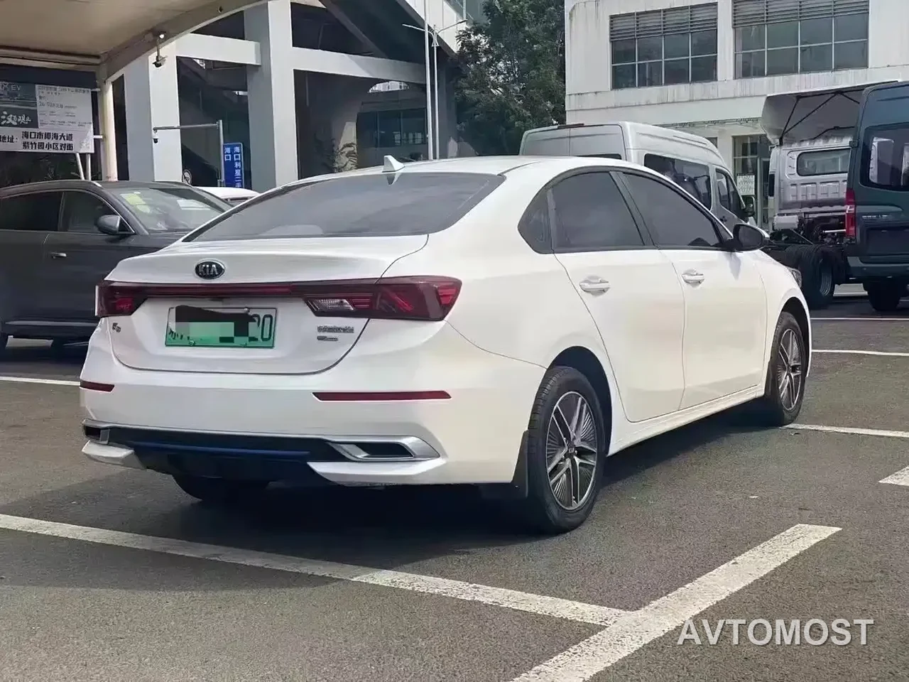 Kia K3 PHEV 2019 1.6L PHEV Comfort Edition — фото 8