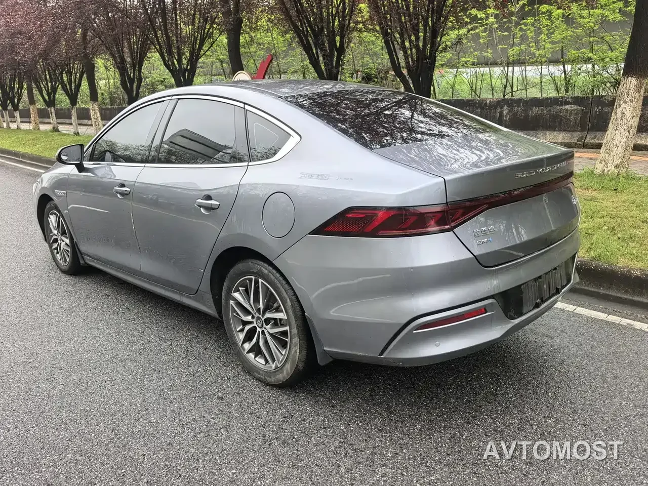 BYD Qin PLUS 2021 DM-i 55KM Premium — фото 3
