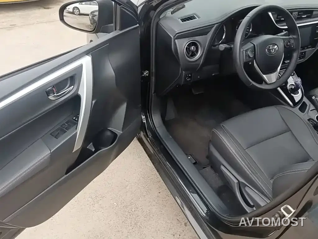 Toyota Levin Twin Engine E+ 2019 1.8PH V E-CVT Luxury Edition — фото 10