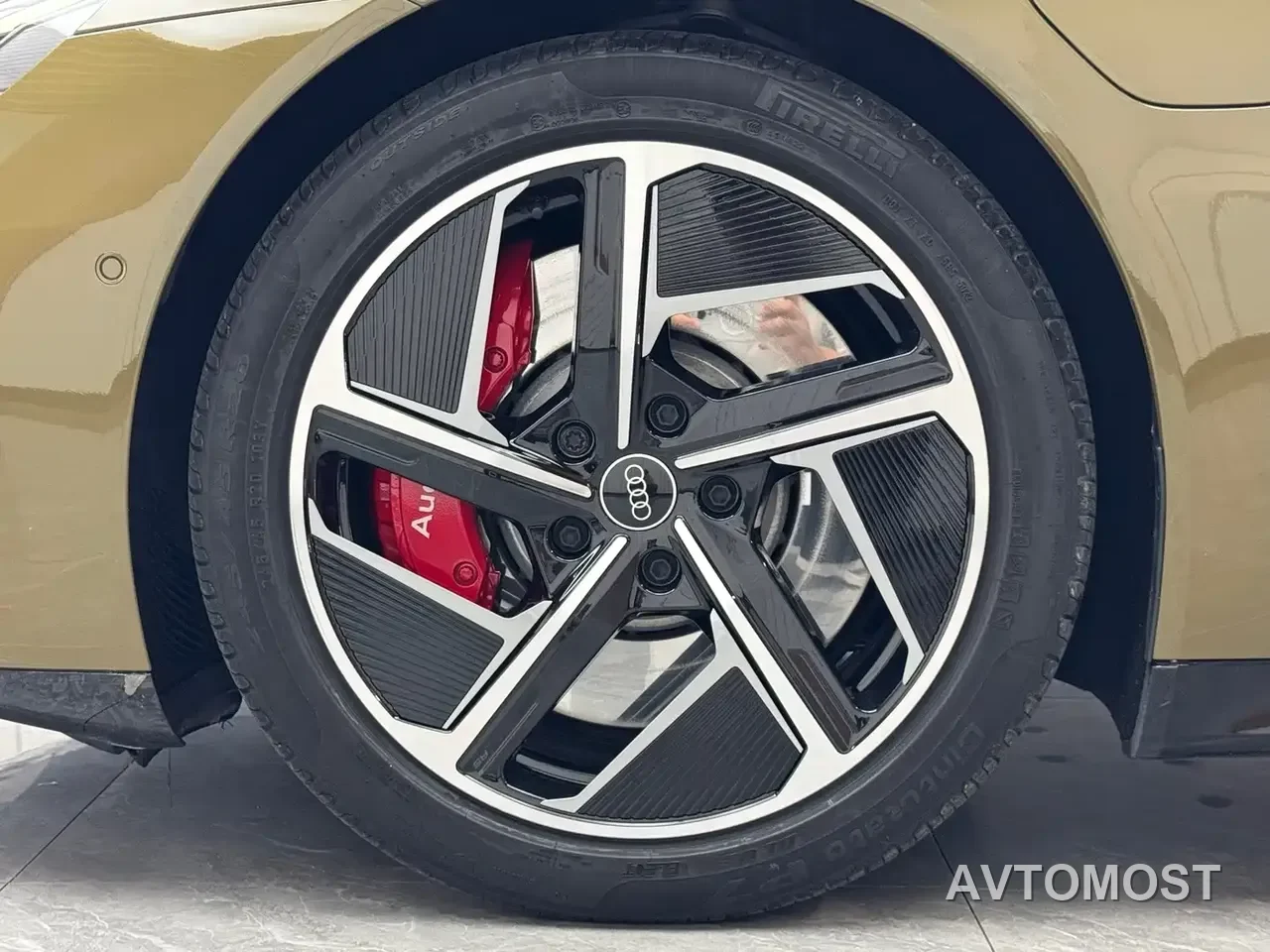Audi RS e-tron GT 2023 Base Model — фото 21