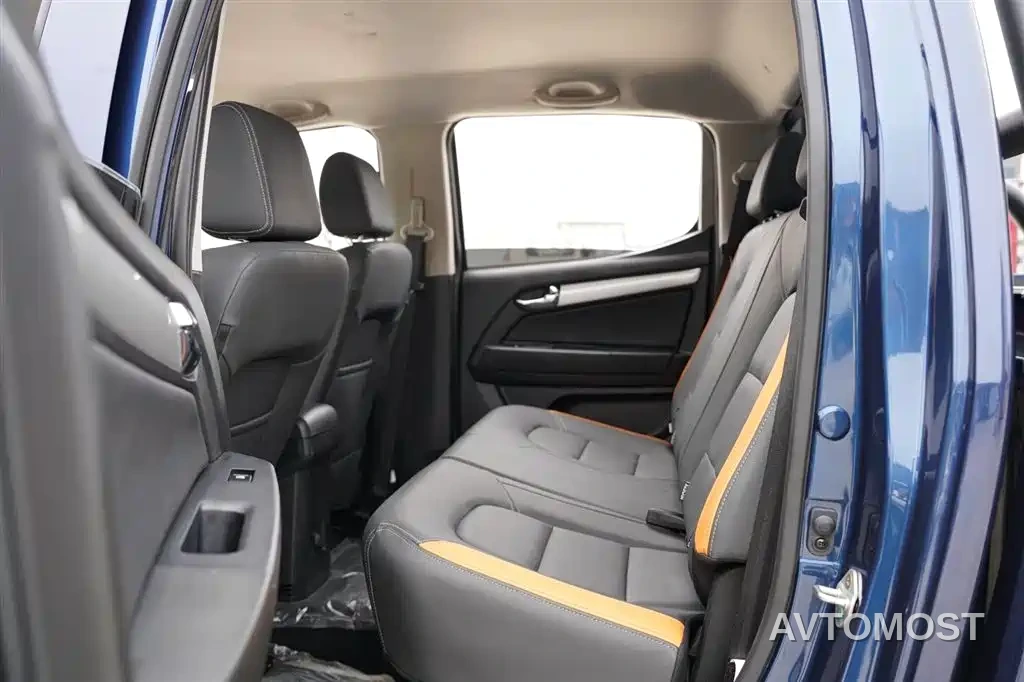 Isuzu Qingling T28 2025 2.8T Diesel Manual 4WD Standard Long Wheelbase — фото 8